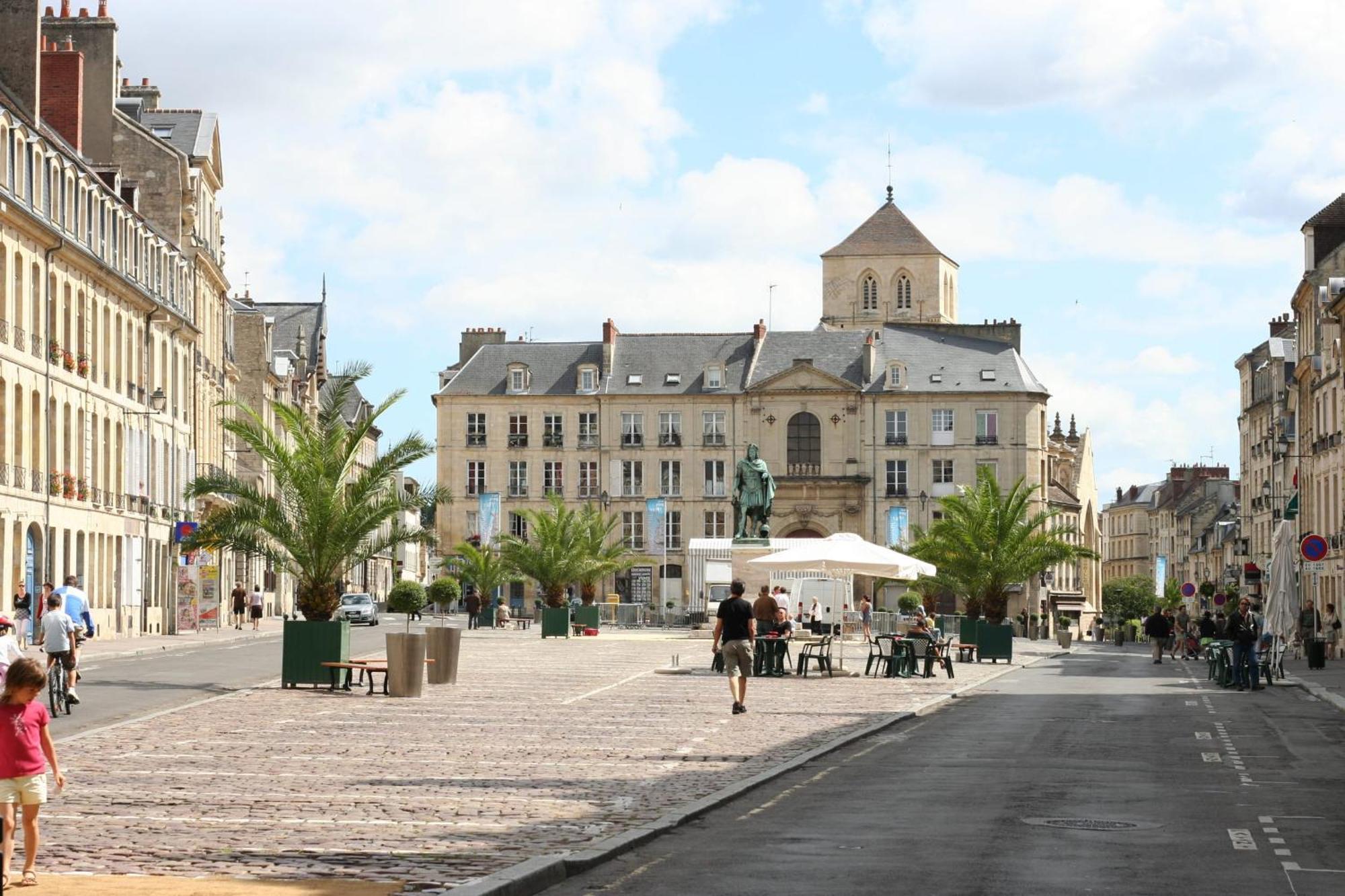 Le Castel D'Orne - Piscine Et Terrasse Caen Exterior foto